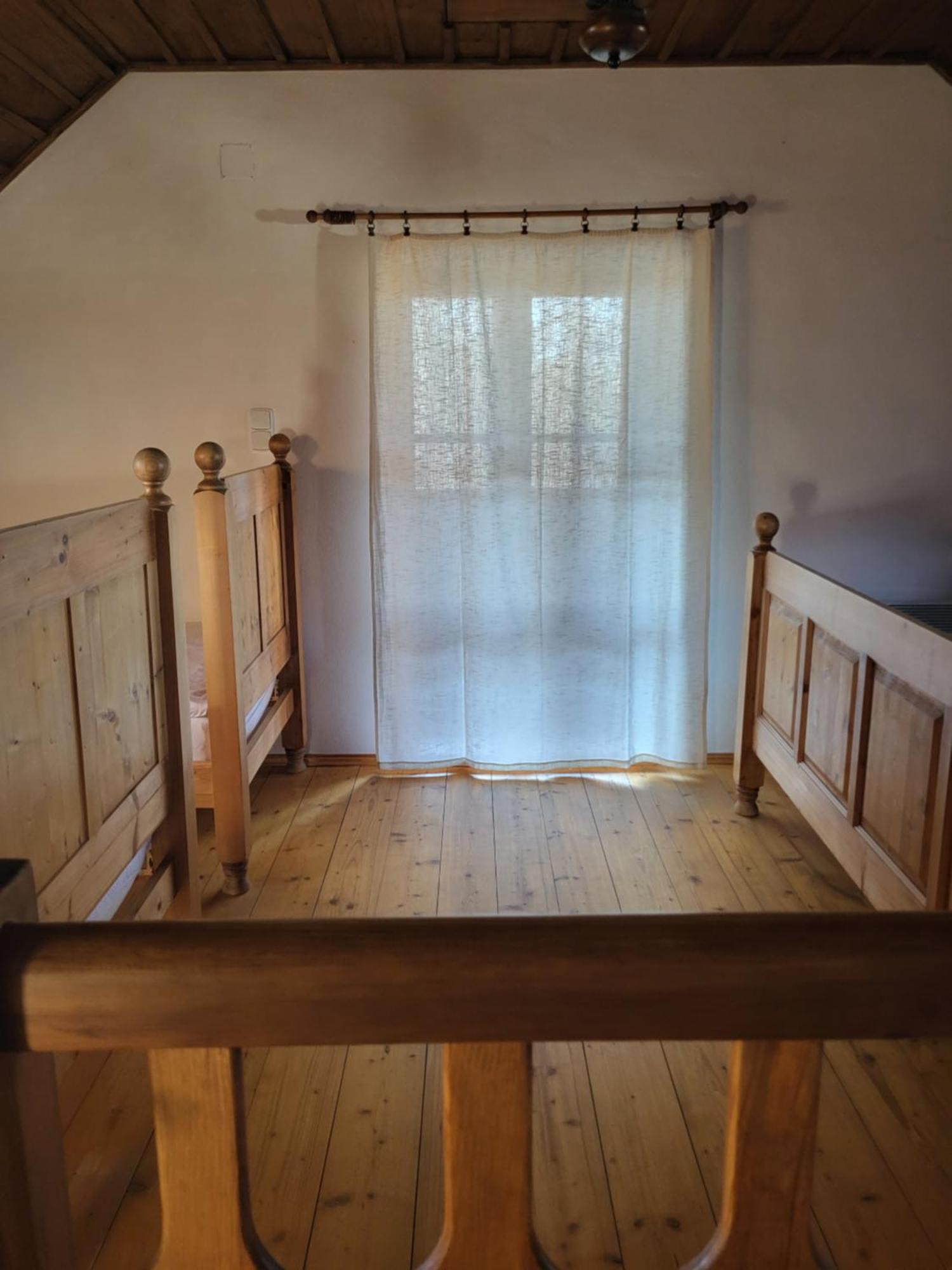 Apartmany Cerveny Dvur Chvalšiny Extérieur photo