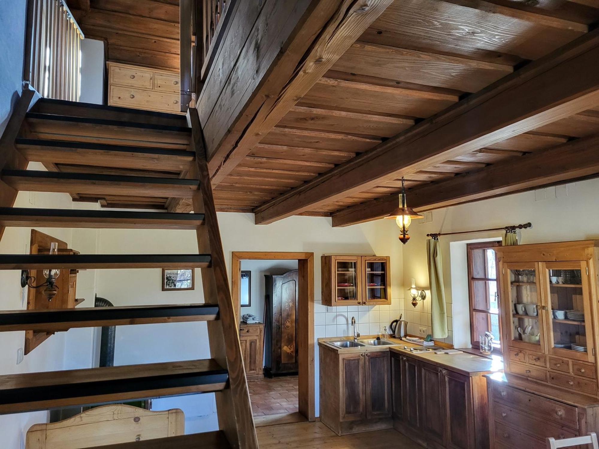 Apartmany Cerveny Dvur Chvalšiny Extérieur photo