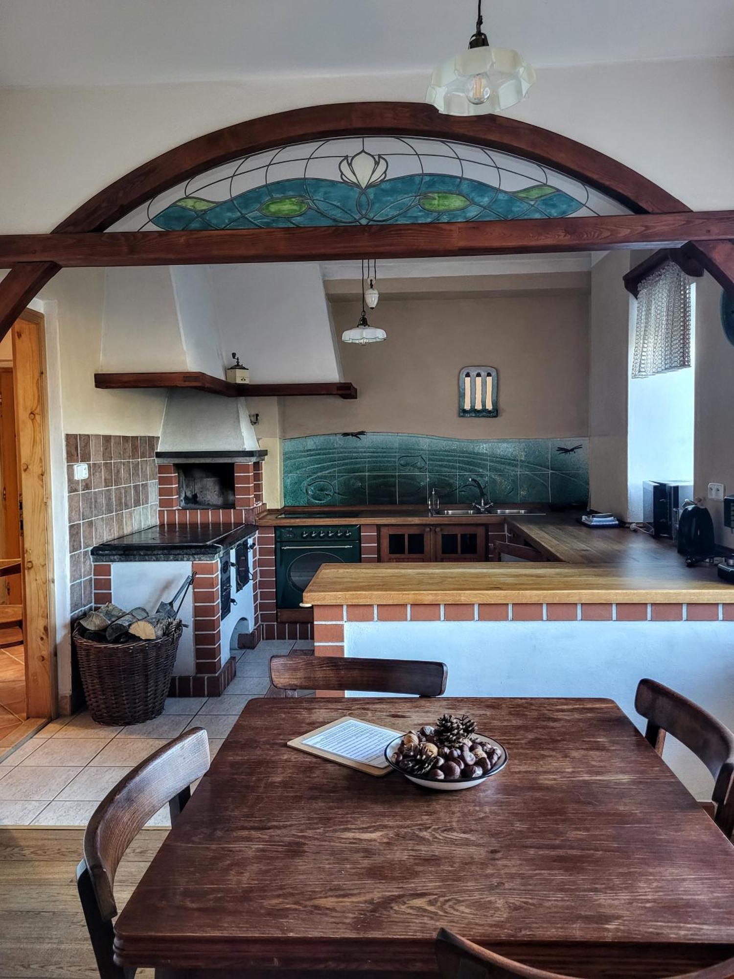 Apartmany Cerveny Dvur Chvalšiny Extérieur photo